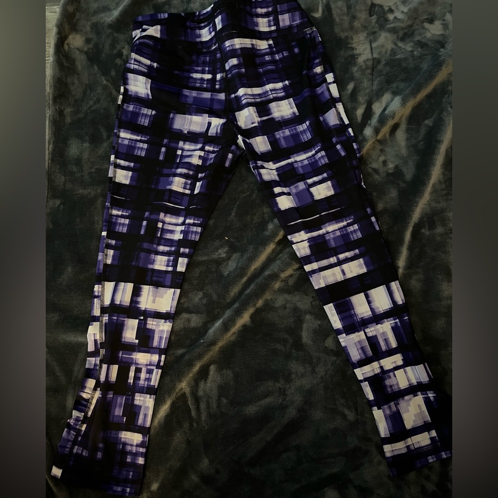 Zenergy by Chicos stretch leggings size 2 Black and Purple Athletic
